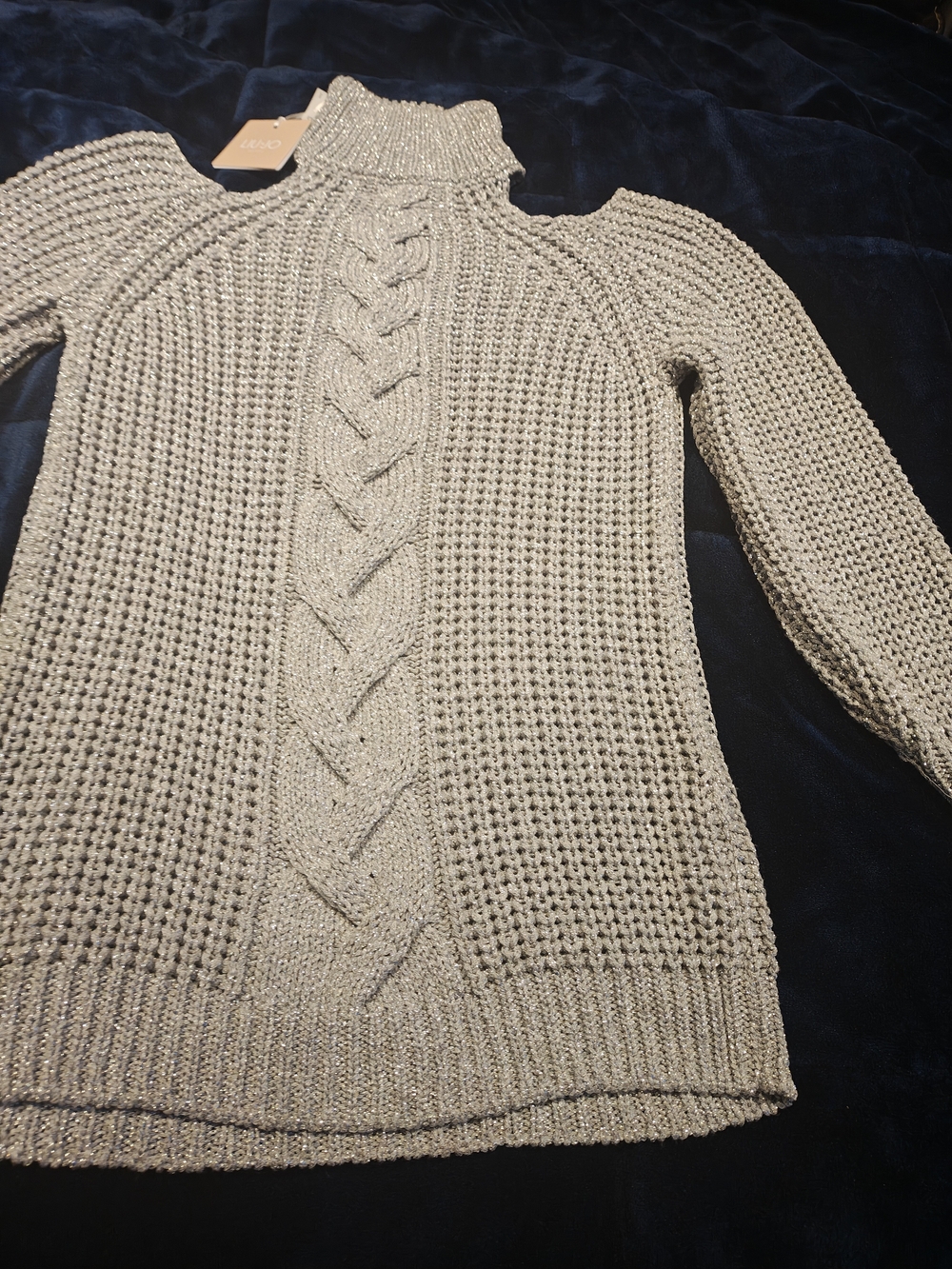 Cold Shoulder Cable Knit Sweater - Gray/ Silver S.